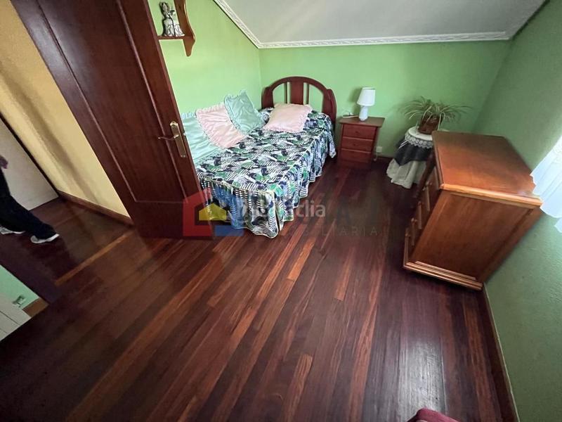 Foto bc6db44f-1259-46c6-9b57-324292d773c6. House with parking in Cuchía Miengo