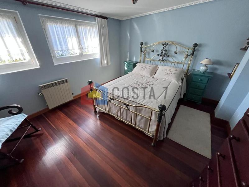 Foto c8688659-5697-4853-8749-cd5df924f135. House with parking in Cuchía Miengo