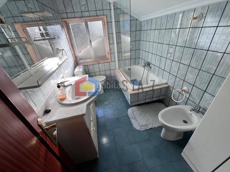 Foto d526314e-f442-44b8-b0d7-8201b905dddf. House with parking in Cuchía Miengo