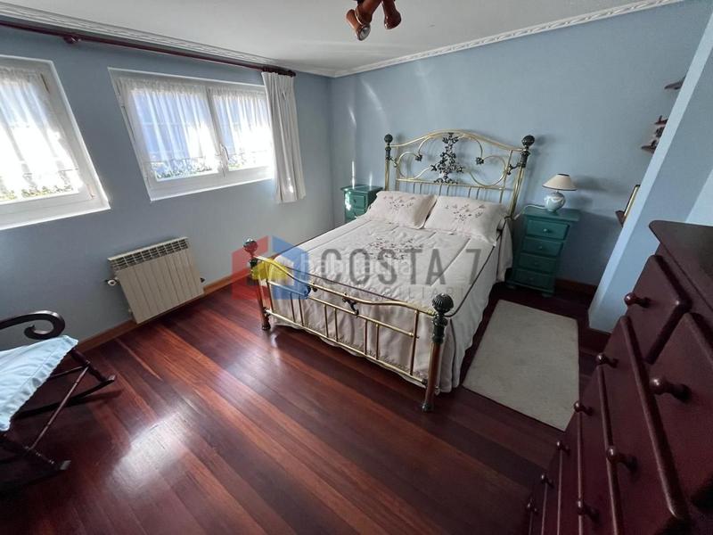 Foto ecb8a1d6-f563-47be-8bf9-f3f7ed3aac6d. House with parking in Cuchía Miengo