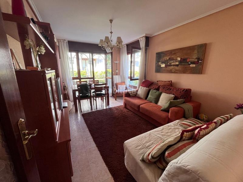 Foto 1df79998-f437-4302-a365-86ed6de9247c. Ground floor with parking in Tregadín Noja