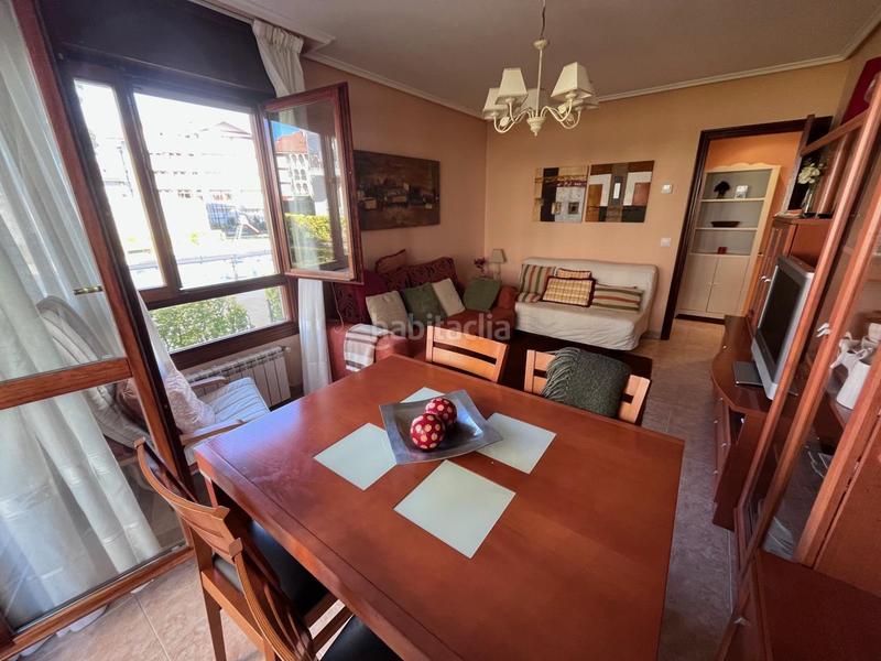 Foto 9729d290-a417-4599-a29c-b3a951dadc61. Ground floor with parking in Tregadín Noja