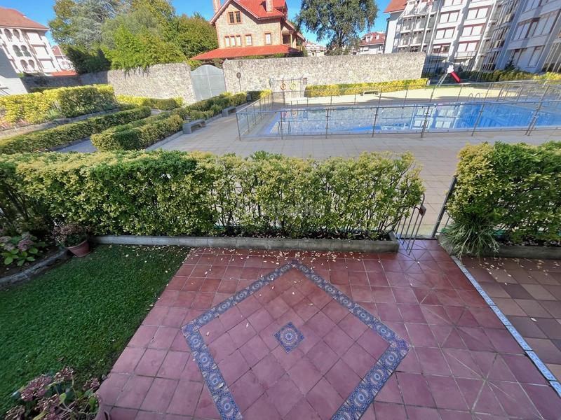 Foto b578fa34-5bb0-40f7-a30a-4d3475509eef. Ground floor with parking in Tregadín Noja