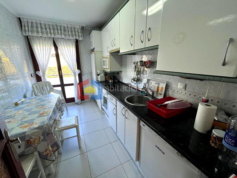 Foto dac6a6ab-fb6f-4a06-89b5-fb6c4b681414. Planta baja piso en venta en isla en Arnuero