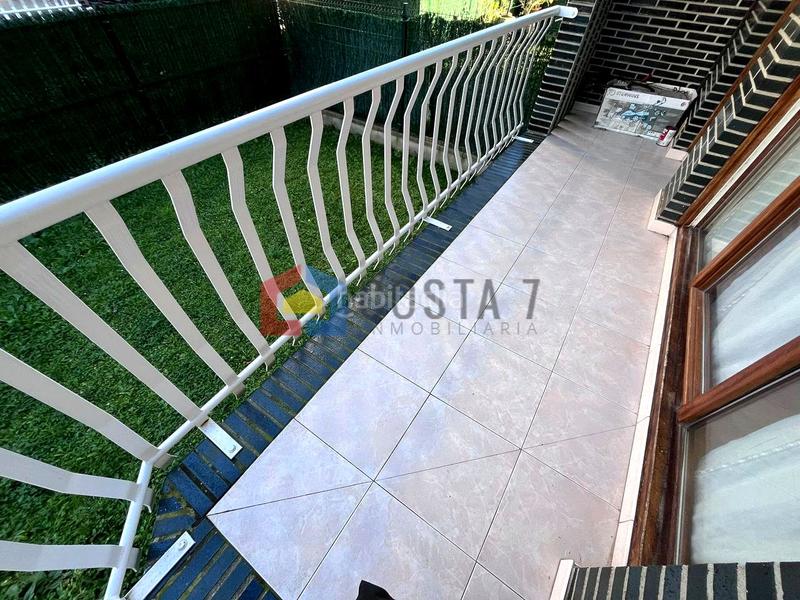 Foto 4b512bbd-6d6f-4f0b-ad74-c8983e7f9f86. Ground floor with parking in Ris Noja