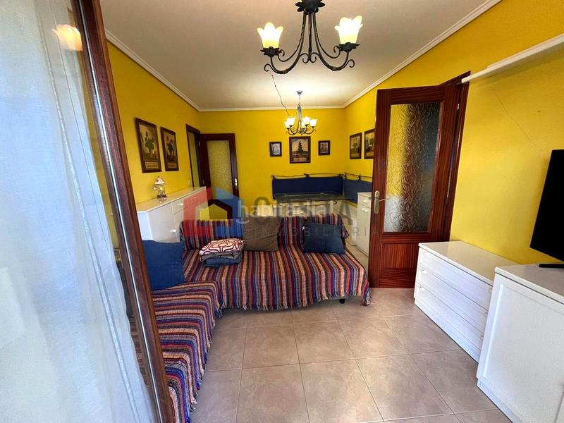 Foto df2f105c-0708-41eb-8cdd-e7dca3aef9e5. Ground floor with parking in Ris Noja