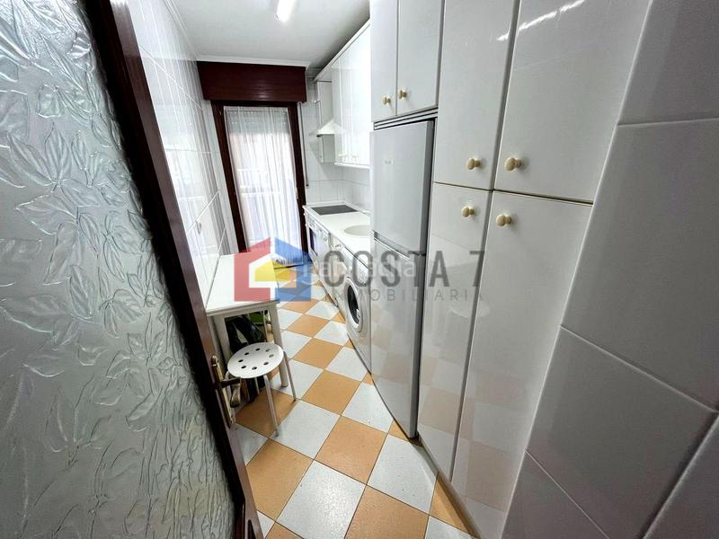Foto f4186032-9b0b-4c2e-9524-ad1441f4526d. Ground floor with parking in Ris Noja
