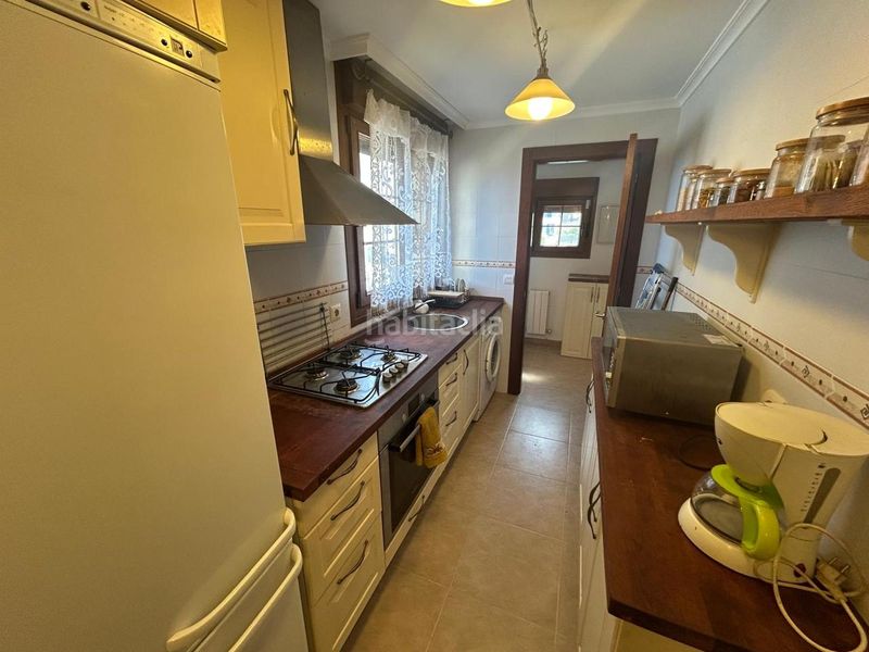 Foto f951e2db-171a-430e-8194-3bdaf2a30299. Planta baixa amb calefacció aparcament a Helgueras Noja