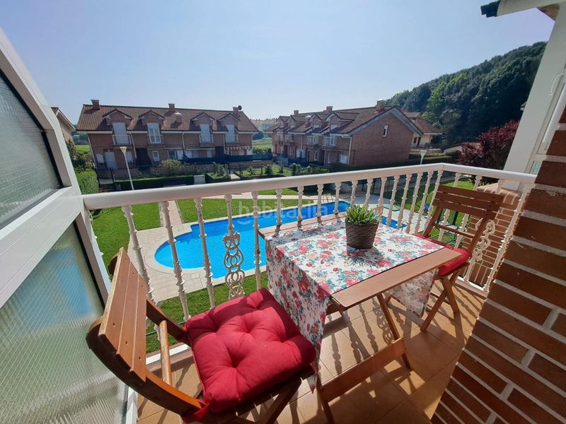 Foto 0f7f31fb-41de-4a38-868e-a3a91916d6cb. Pis amb aparcament piscina a Arnuero