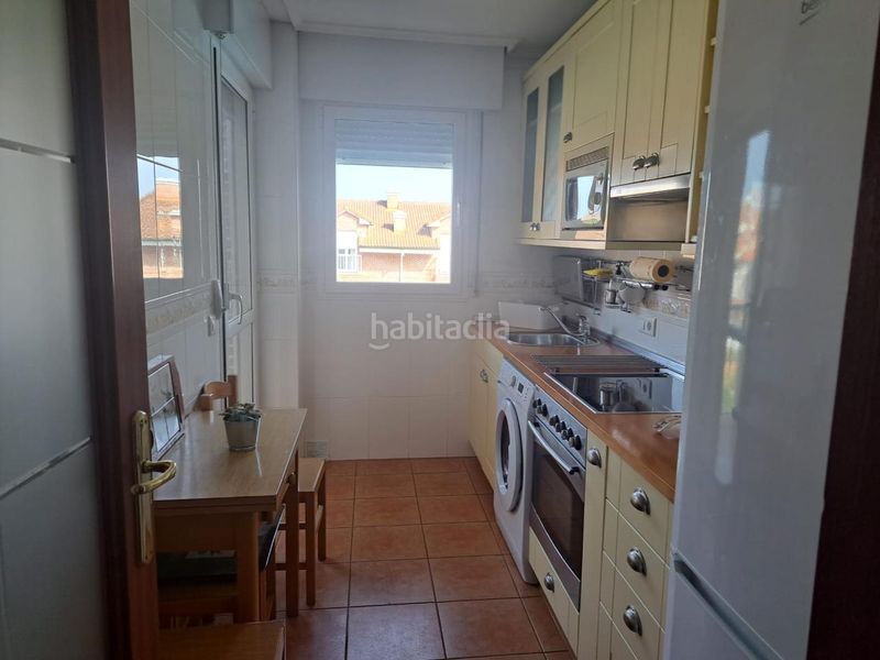 Foto 3332ea8a-b45e-4f2f-8165-38373aadb3f4. Pis amb aparcament piscina a Arnuero