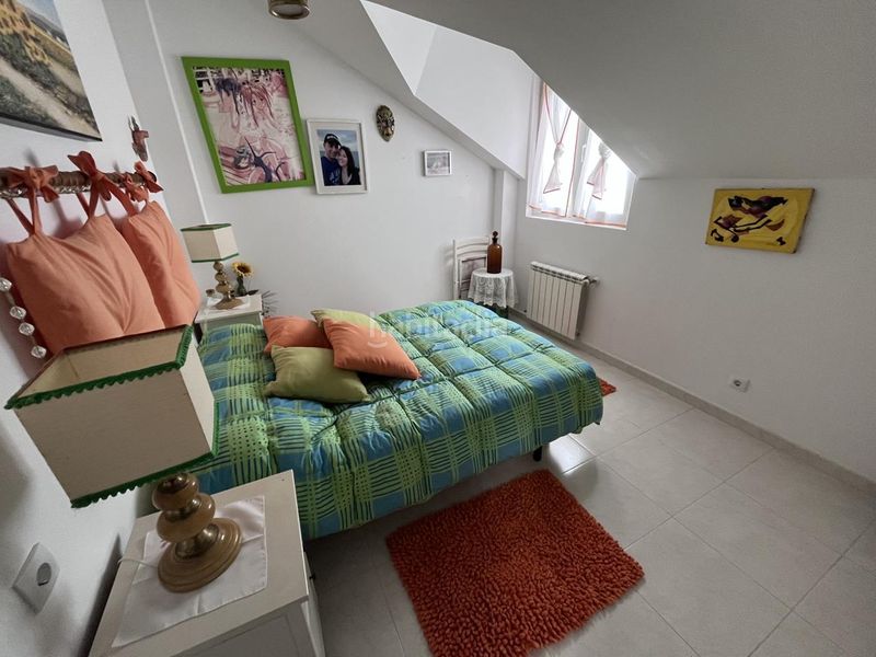 Foto e29ebeab-2f95-4d13-b7c9-c26fa1bfb67b. Casa aparellada amb calefacció aparcament a Ajo Bareyo