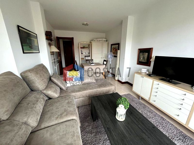 Foto 29bd9577-120e-4f21-9b62-947ee295ea45. Flat with parking pool in Ris Noja
