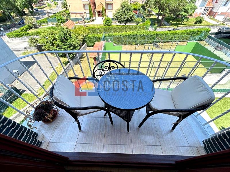 Foto 833781cb-5587-41b1-9c76-f40f2e7fa73f. Appartamento con parcheggio piscina in Ris Noja