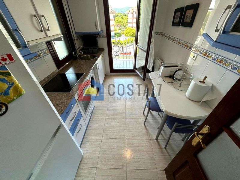 Foto 9128b31f-c18e-480b-848d-d7fc538c652a. Appartamento con parcheggio piscina in Ris Noja