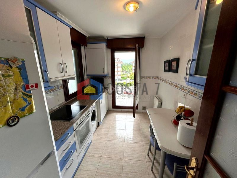 Foto 9c740eab-92c8-4adb-b9a2-b6dddc556fb2. Flat with parking pool in Ris Noja