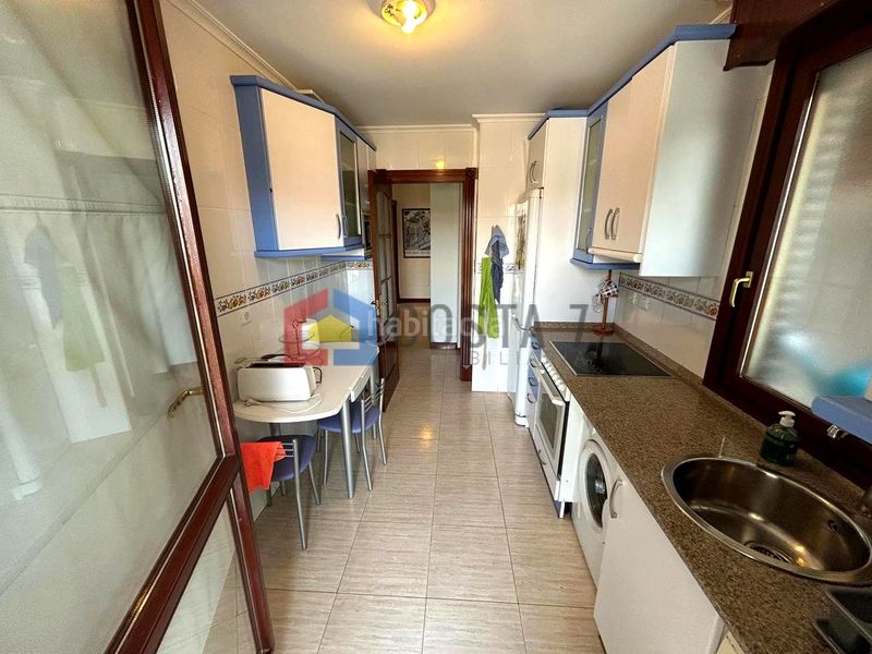 Foto def3c590-d9c0-491e-af74-312791c37629. Appartamento con parcheggio piscina in Ris Noja