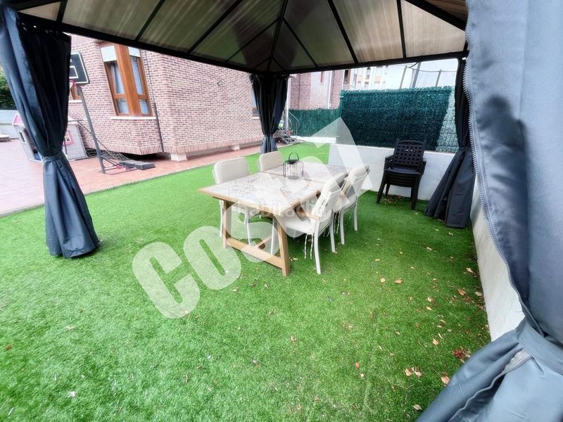 Foto cad6bfe4-37a7-47be-a4ae-4df21f58d491. Erdgeschoss mit parking in Ris Noja