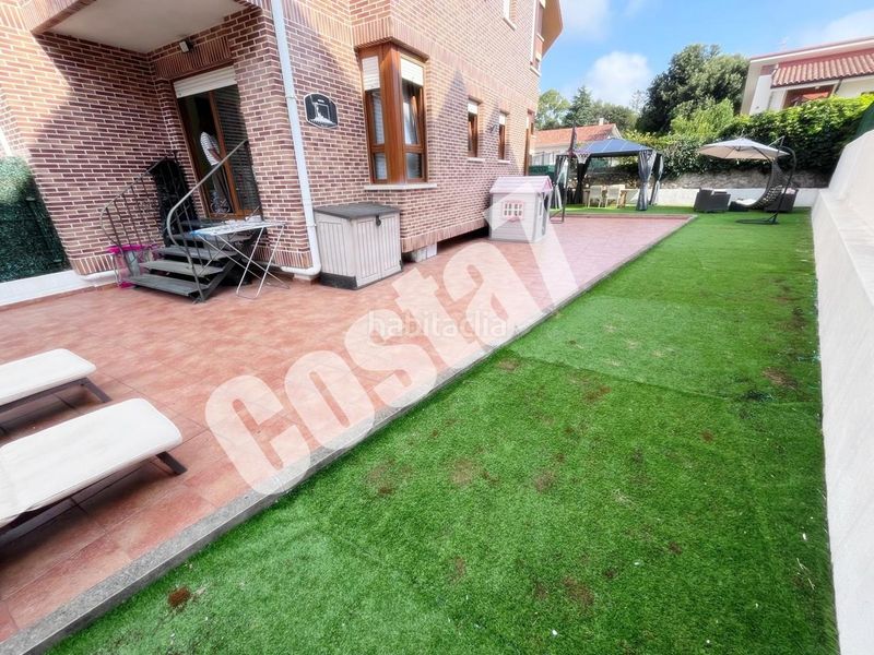 Foto f70ffb80-2555-483d-abd2-cfa14b40a684. Erdgeschoss mit parking in Ris Noja