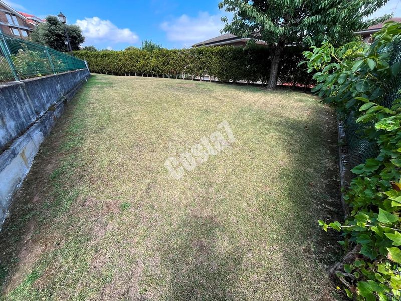 Foto b6bd5a38-c3cc-4858-bed6-fb29f5e7c99d. Appartamento con parcheggio in Ris Noja