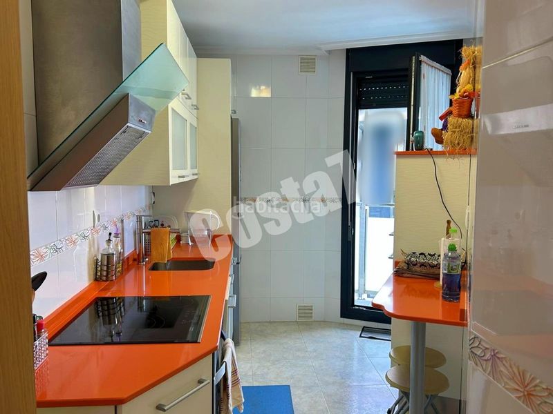 Foto c848bbdf-2744-4221-9847-f4ab46d87758. Pis amb calefacció aparcament piscina a Tregadín Noja