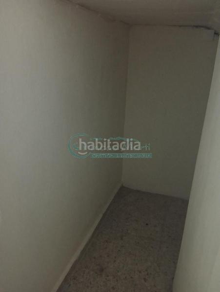 Foto e3dde0d2-f3f3-4e5d-8a60-0157ba587c0a. Lloguer local comercial a Plaza Independencia Vigo