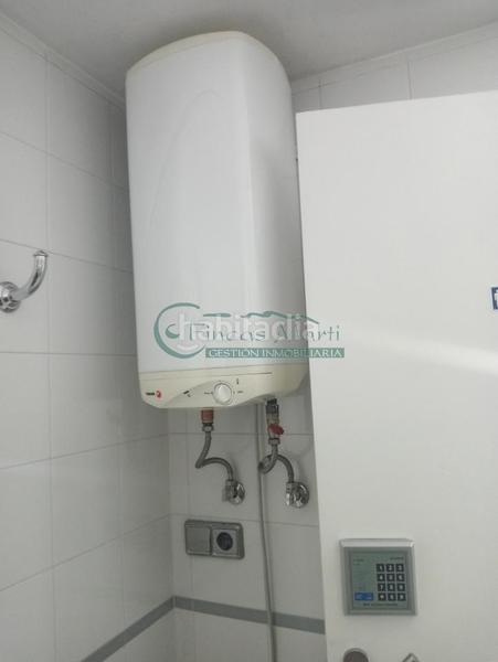 Foto a0cfadfd-c9ed-4188-a9c7-8d2f70ebd930. Location local commercial dans Plaza Independencia Vigo