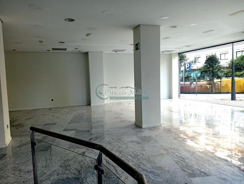 Foto c52d628d-e7f8-4371-ac62-fcd562be1cff. Location local commercial dans Plaza Independencia Vigo