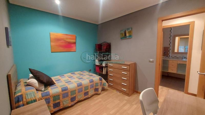 Foto 1545d8c9-6bea-4f27-9af6-d994eb3ab6f1. Lloguer àtic amb calefacció a Fátima Vigo