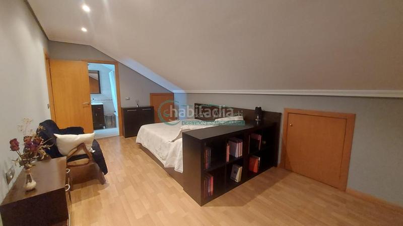 Foto 2d10337a-2ec0-421c-8d2f-2ce7b7e4c6d0. Lloguer àtic amb calefacció a Fátima Vigo