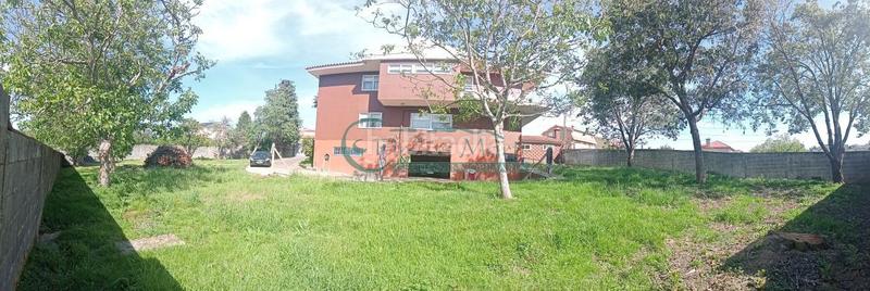 Foto 8f7a9f98-7dc3-4c31-a20a-cb7a5b665486. Casa en Valadares - Beade Vigo