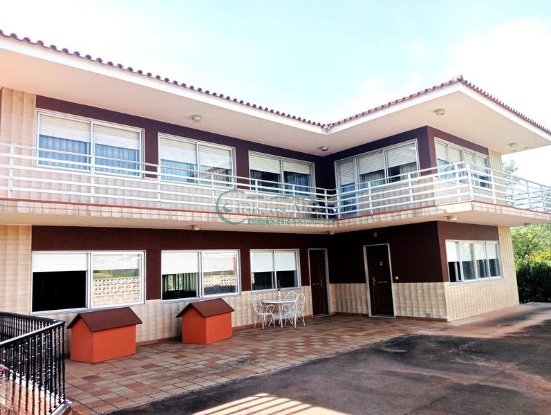 Foto e3e69fd8-b97f-48c7-a37d-ebf074b03e2c. Casa en Valadares - Beade Vigo