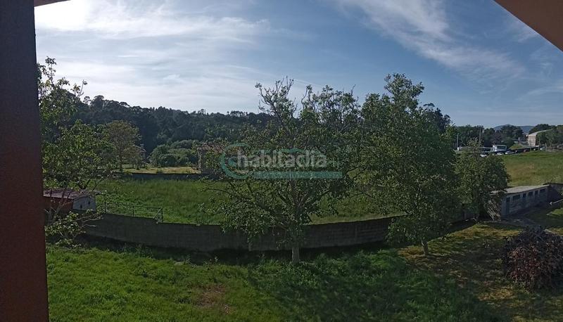 Foto fd230029-c59d-470d-ac35-1ea5628cd354. Casa en Valadares - Beade Vigo