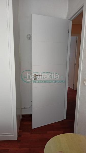 Foto 4a7d8b13-81a1-474d-afb0-3eddb4c47a38. Alquiler piso en Camelias - Pi y Margall Vigo