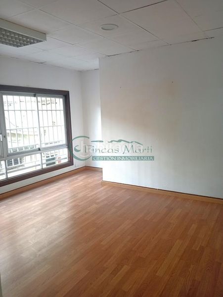 Foto 479d04de-6993-42bd-bc6b-55c9a0644050. Piso en Plaza Independencia Vigo