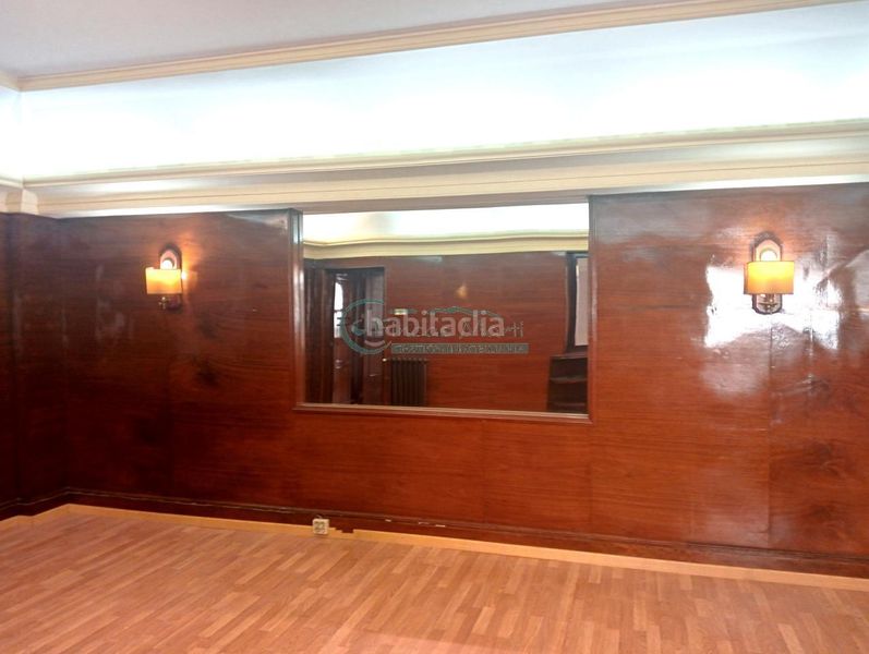 Foto b033cf39-a574-49bf-955a-c5826418dae2. Piso en Plaza Independencia Vigo