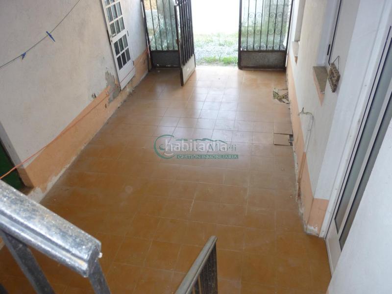 Foto 7a43a6e6-e409-4f8c-bedb-f85604564ee3. Haus mit heizung in Beade