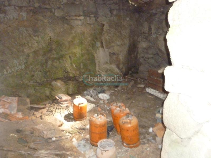 Foto 78aad2f3-e56d-491a-b1b3-586517a09f1f. Casa amb calefacció a Covelo (O)
