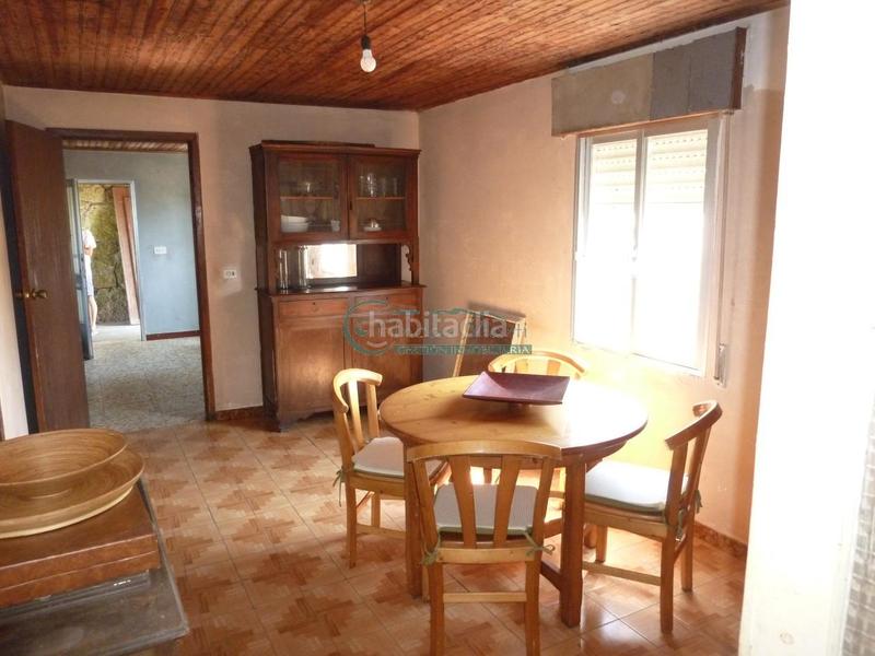 Foto c7db4a94-83f8-4056-914c-7ff3b158fbcc. Casa amb calefacció a Covelo (O)