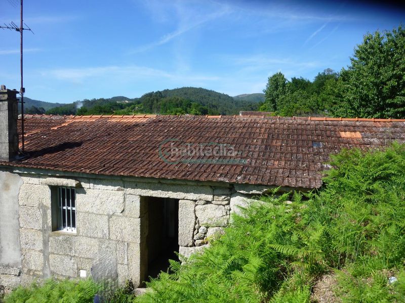 Foto 1a02ed42-6f7a-4a27-84f5-c5706af3a5b9. Haus mit heizung in Covelo (O)