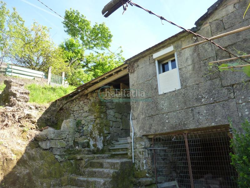 Foto 694690e6-ae0c-4c4b-8247-d76544ba52b4. Haus mit heizung in Covelo (O)