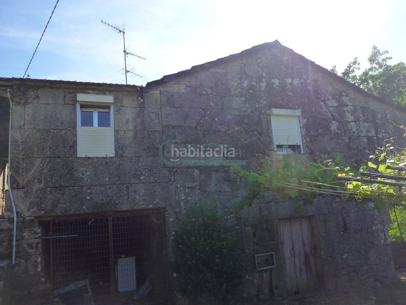 Foto a7a3ff7c-392e-475e-af87-49f159bfb817. Haus mit heizung in Covelo (O)