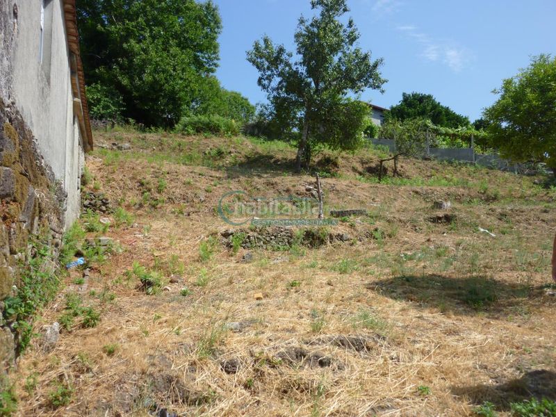 Foto ac3f6b17-5810-4fb9-9821-cd0783e7f644. Haus mit heizung in Covelo (O)