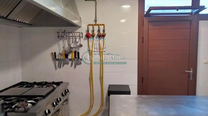 Foto 4dbf352c-941d-4e72-a0a6-64dba1a01713. Lloguer local comercial a Bembrive Vigo