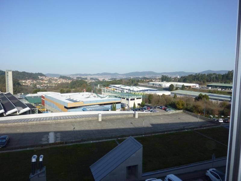 Foto 129550d5-2346-4815-864b-819c1fbb910e. Bâtiment à usage industriel dans Valadares - Beade Vigo