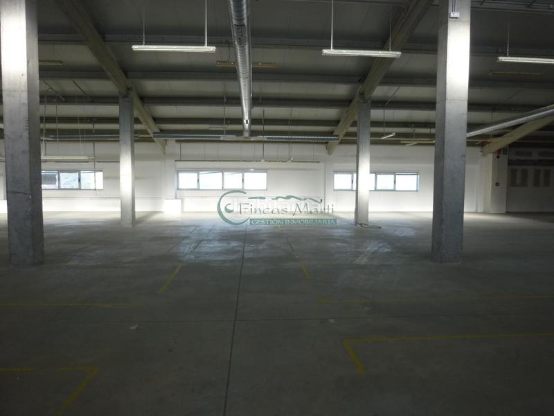 Foto 2f0ad75a-9e93-42ce-a914-915bd8f61784. Bâtiment à usage industriel dans Valadares - Beade Vigo