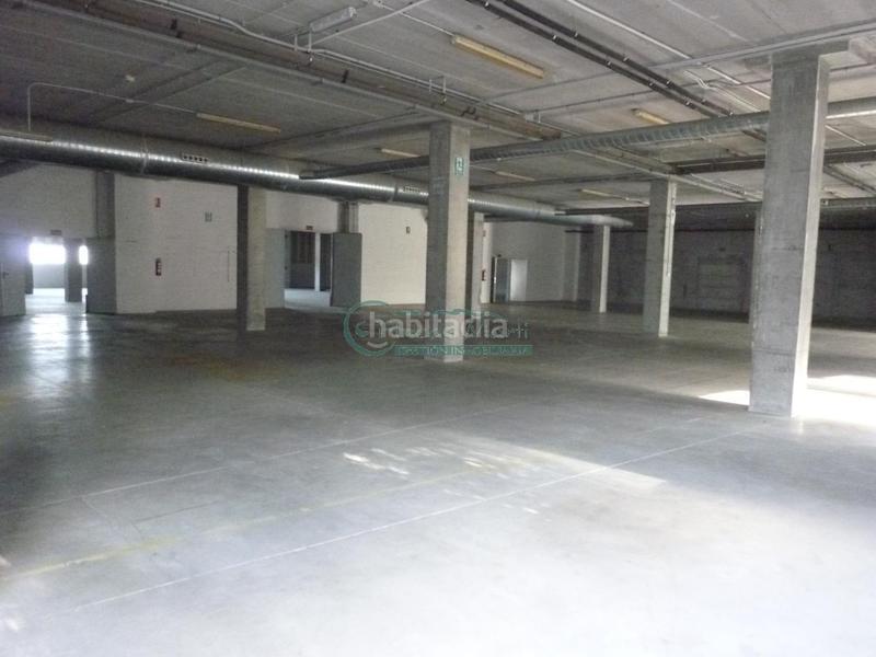 Foto 7b156773-adca-4575-b579-bb2c5226c5c7. Bâtiment à usage industriel dans Valadares - Beade Vigo