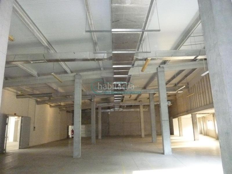 Foto 74e96d1f-fb34-4151-bf44-363878a1e29e. Nave industrial en Valadares - Beade Vigo