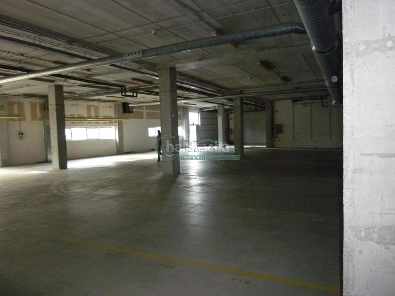 Foto 90c5c4d6-1106-454c-8c7b-efdb187233b2. Nave industrial en Valadares - Beade Vigo