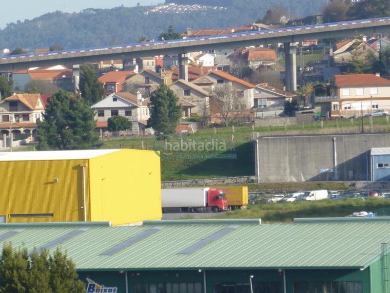 Foto f9d214c9-959c-42be-a0a8-d82876033838. Nave industrial en Valadares - Beade Vigo