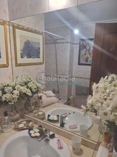Foto 71c6e23f-bbfc-4b37-b11a-2025e12f67e9. Flat with heating parking in Centro - Areal Vigo